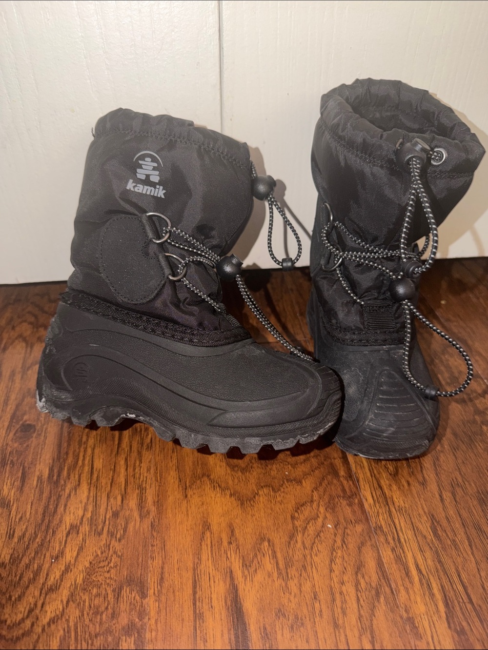 Kamik Kids Black Insulated Snow Boots with Drawcord